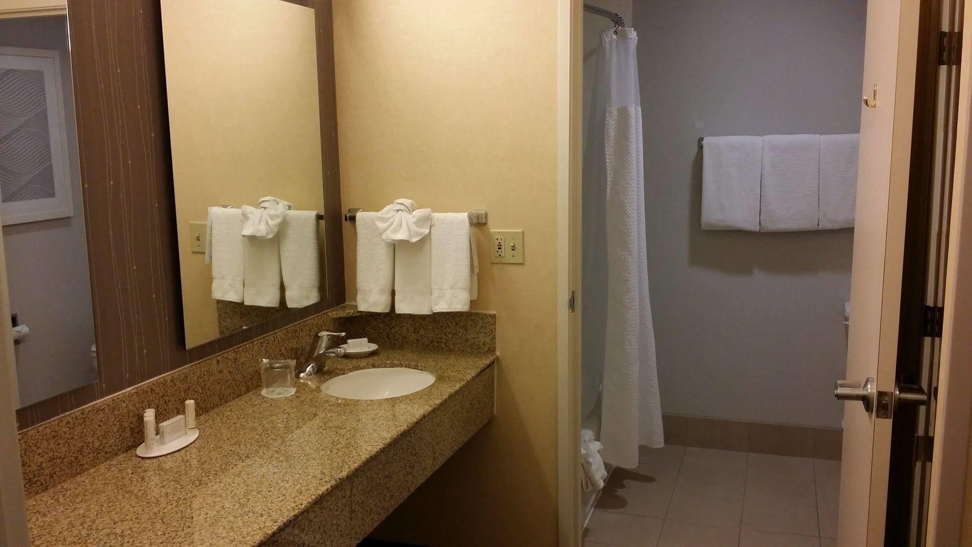 Courtyard By Marriott Stockton Hotel Luaran gambar